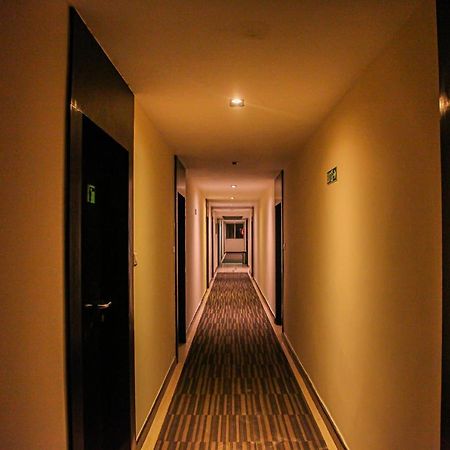 J Hotel Port Blair Bagian luar foto