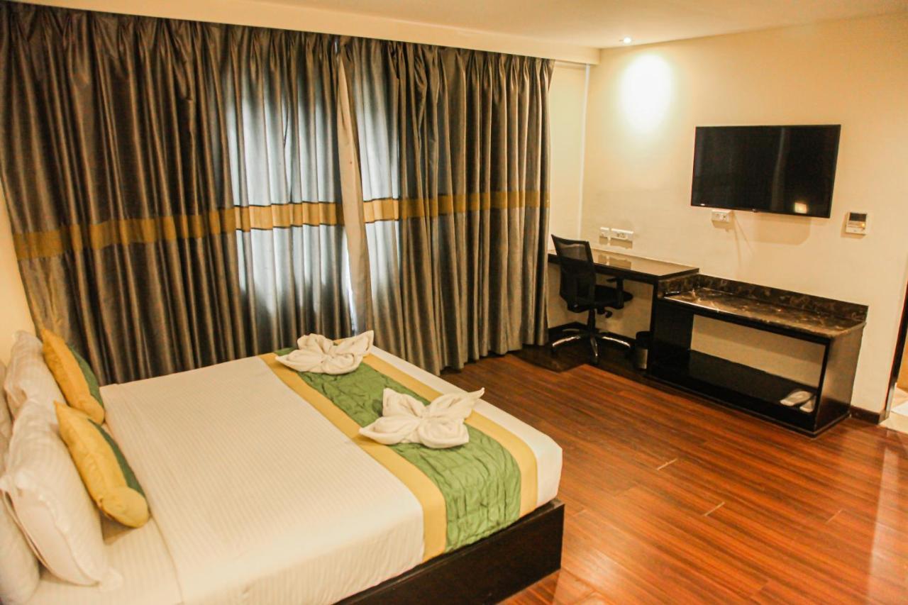 J Hotel Port Blair Bagian luar foto