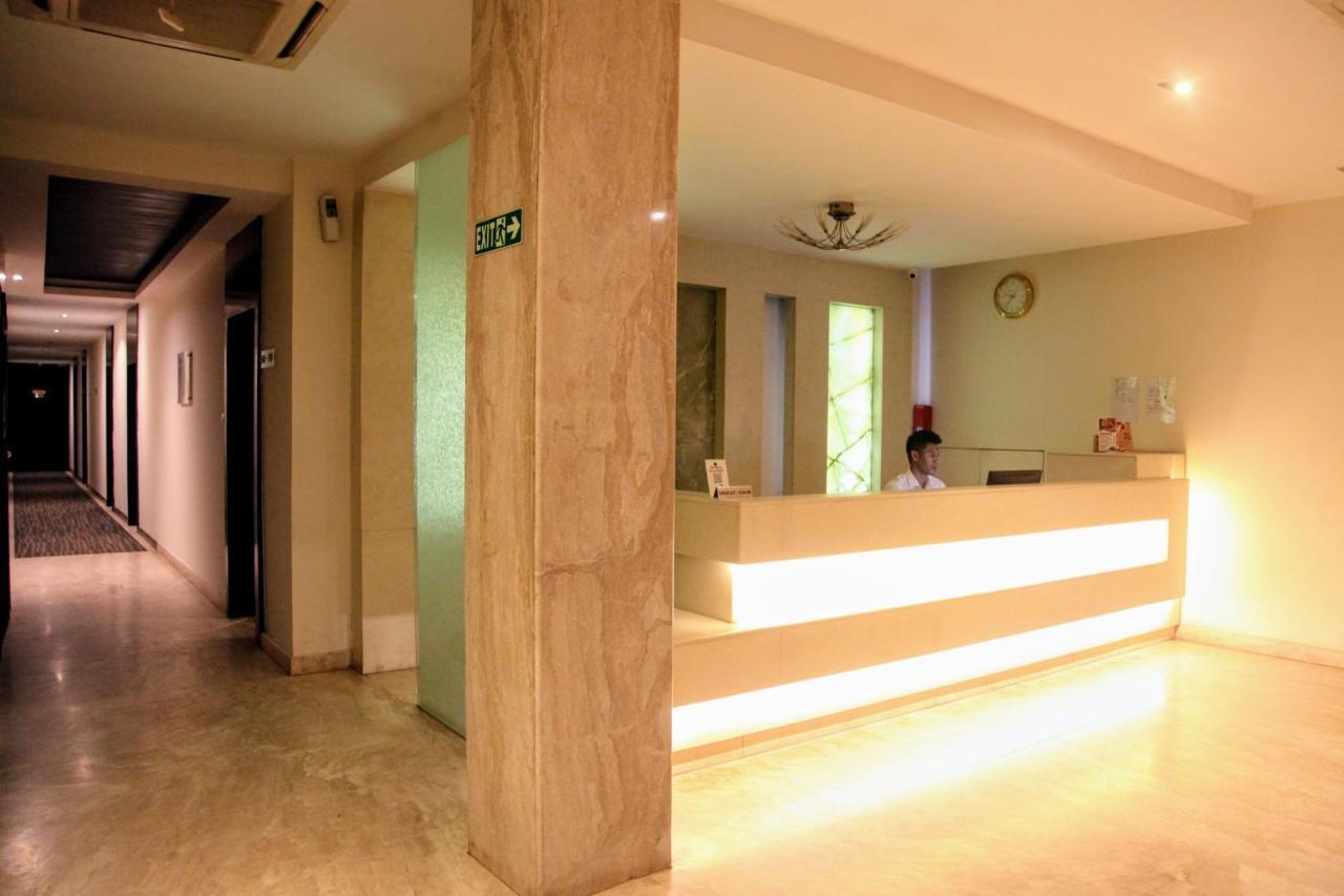 J Hotel Port Blair Bagian luar foto