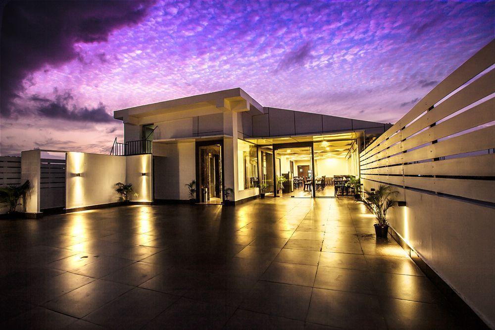 J Hotel Port Blair Bagian luar foto