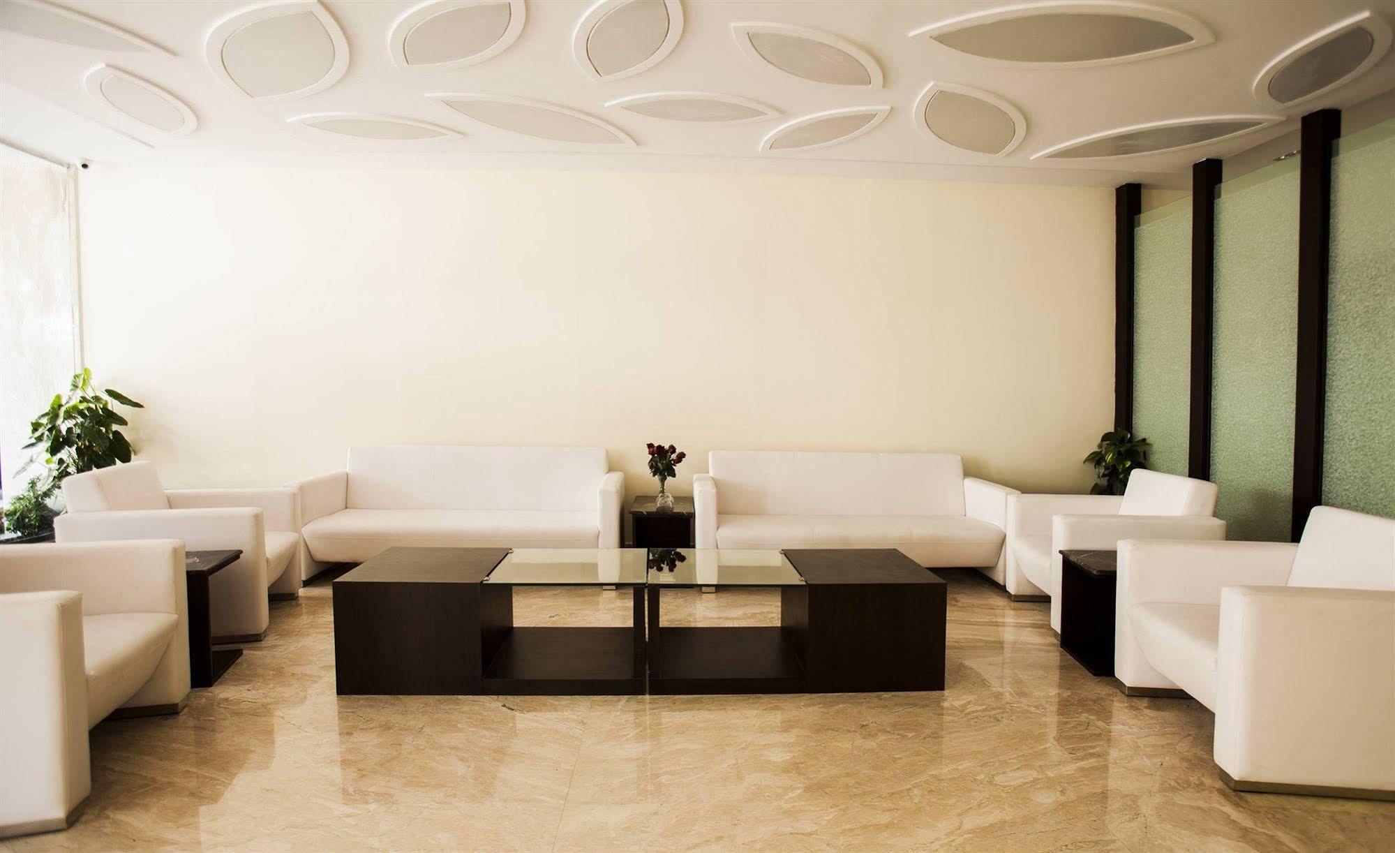J Hotel Port Blair Bagian luar foto